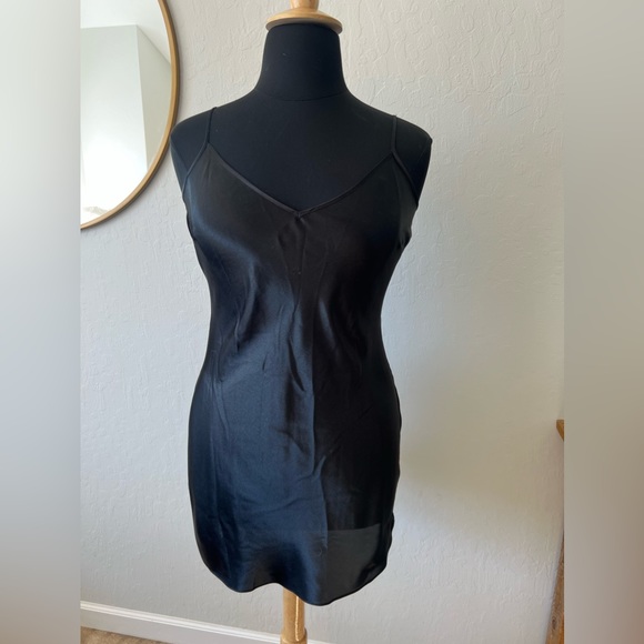 LAUNDRY by SHELLI SEGAL lace dot long sleeve sheer dress - Picture 3 of 4